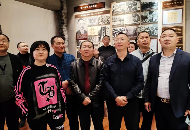 重庆03.jpg 重庆03.jpg