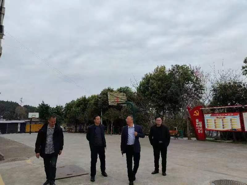 李松2.jpg 李松2.jpg